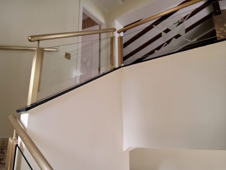 Barandilla para escalera interior.