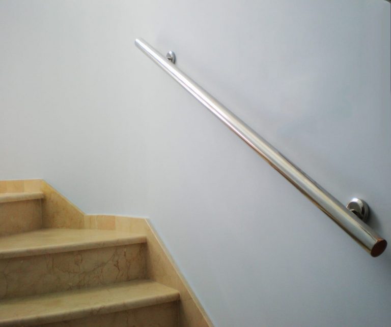 Pasamanos para escalera interior.