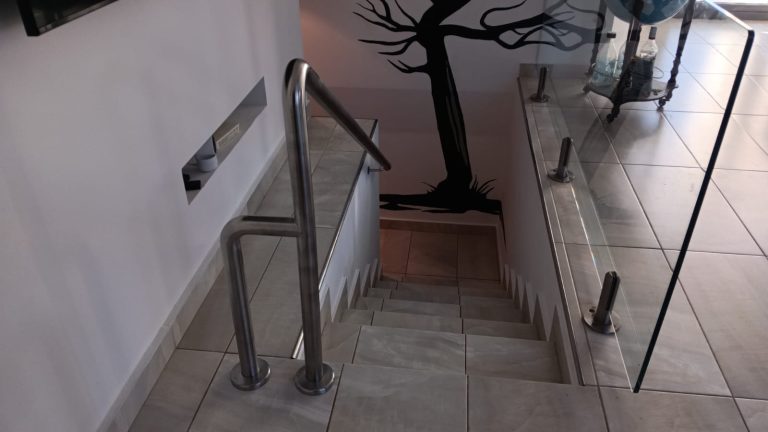 Pasamano con soporte